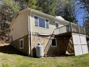 224 Laurel Gap Ridge in Boone, NC - Building Photo - Building Photo