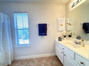 4027 Park Thicket in Houston, TX - Building Photo - Building Photo