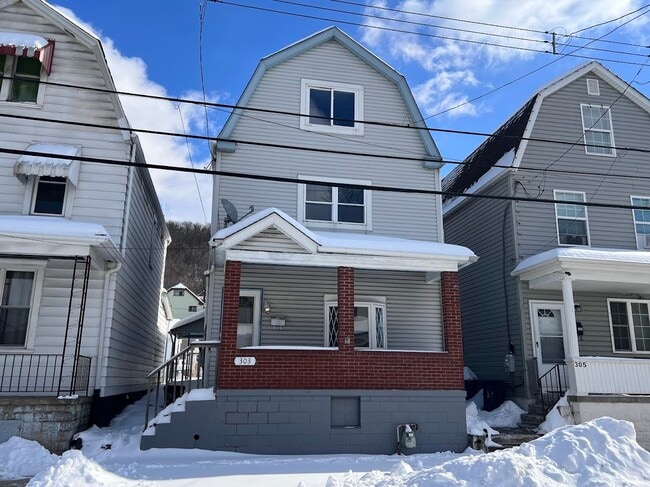 303 Ohio Ave in Glassport, PA - Building Photo - Building Photo