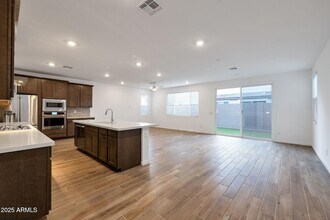 2468 W Rowel Rd, Unit 3 in Phoenix, AZ - Building Photo - Building Photo