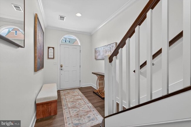 property at 619 E Custis Ave