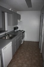 2721 NE 22nd Ct in Ocala, FL - Building Photo - Building Photo
