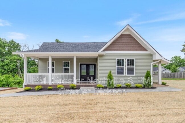property at 312 N Main St