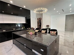 12815 Martha St in Los Angeles, CA - Building Photo - Building Photo