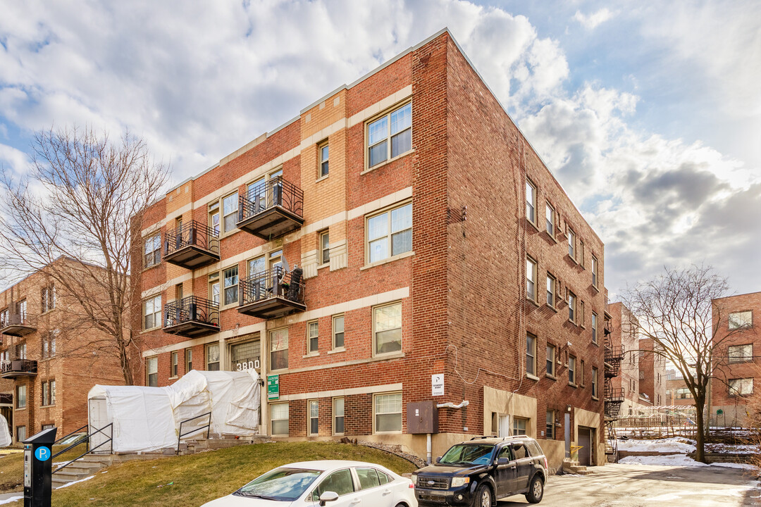 3800 De La Côte-Sainte-Catherine Ch in Montréal, QC - Building Photo