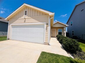 325 Geode Glen in Maxwell, TX - Building Photo - Building Photo