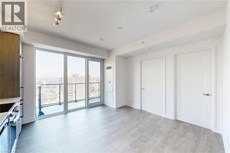 75 James St S in Hamilton, ON - Building Photo - Building Photo