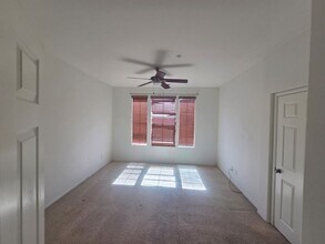 15 Agave Ct in Mission Viejo, CA - Foto de edificio - Building Photo