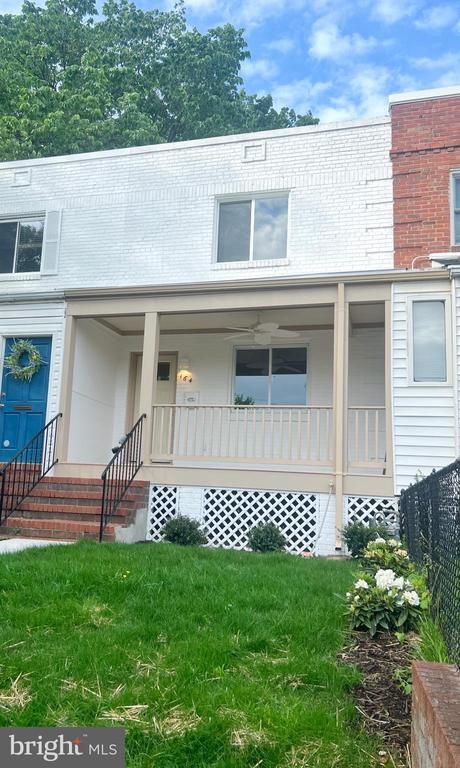property at 164 Wesmond Dr