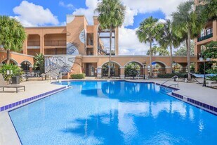 Flats at Vine Street in Kissimmee, FL - Building Photo