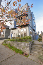 2106 E Union St in Seattle, WA - Building Photo - Building Photo