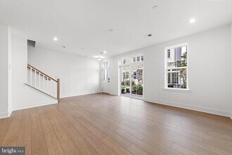 11106 Donatello Dr in Princeton, NJ - Building Photo - Building Photo