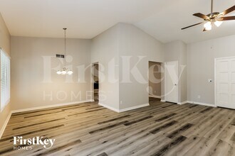 10632 N 39th Ave in Phoenix, AZ - Building Photo - Building Photo