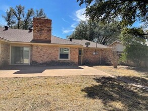 2318 River Oaks Cir in Abilene, TX - Building Photo - Building Photo