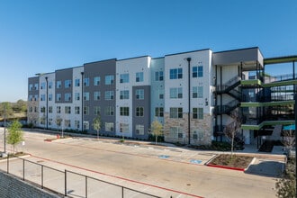 Norman Commons in Austin, TX - Building Photo - Building Photo