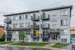 754 81E Av in Laval, QC - Building Photo