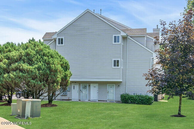 4102 Norma Pl in Toms River, NJ - Building Photo - Building Photo