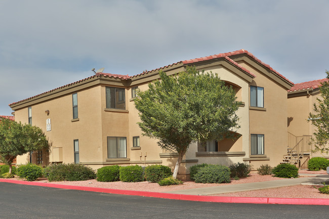 The Colony Apartments in Casa Grande, AZ - Building Photo - Building Photo