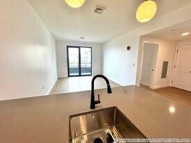 199 Gardner St, Unit 401 in Boston, MA - Building Photo