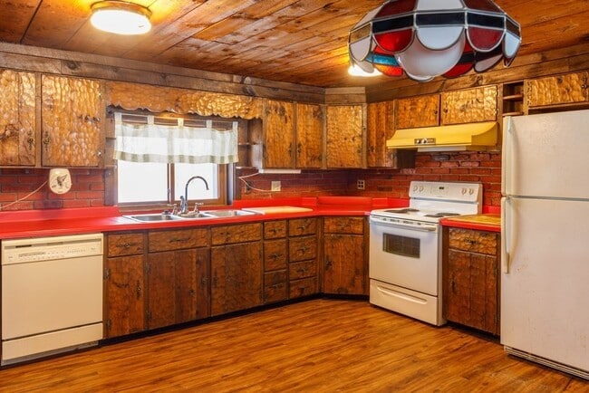 385 E Broadway in Gardner, MA - Building Photo - Building Photo