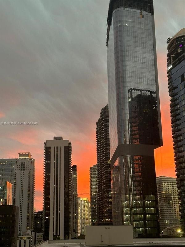 55 SE 6th St in Miami, FL - Building Photo - Building Photo