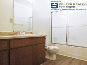 760 S Oak St in Ukiah, CA - Building Photo - Building Photo