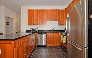 1100 Adams St in Hoboken, NJ - Building Photo - Building Photo
