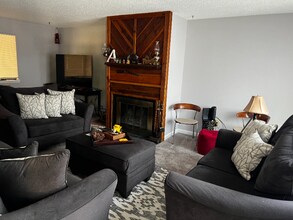 593 Redwing Ln in Grand Junction, CO - Foto de edificio - Building Photo