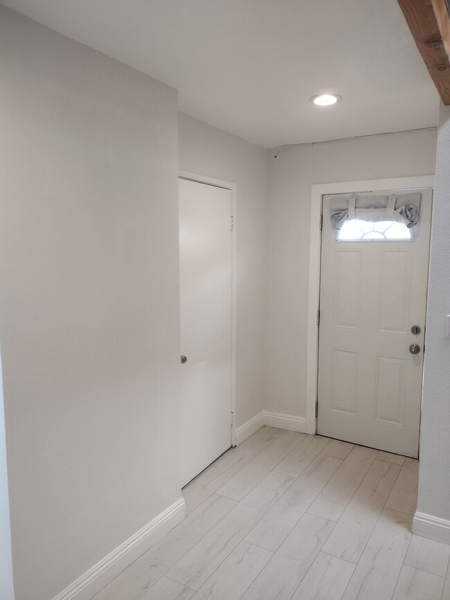 7450 Girard Ave, Unit 2