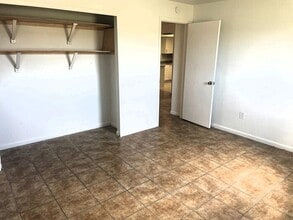 104 SE 16th Pl in Cape Coral, FL - Building Photo - Building Photo