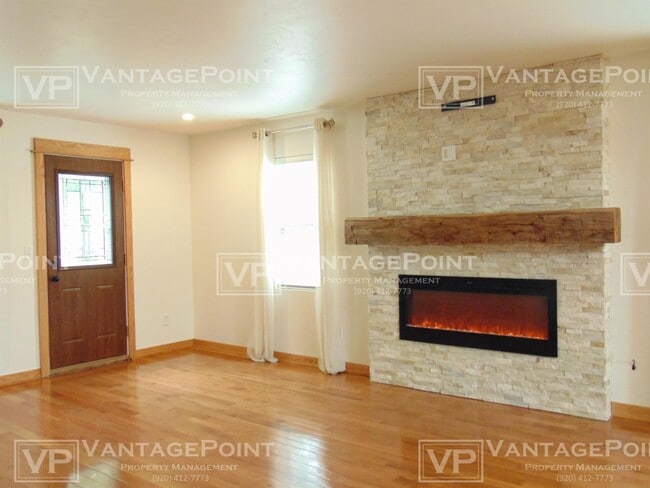 1429 Dousman St in Green Bay, WI - Building Photo - Building Photo