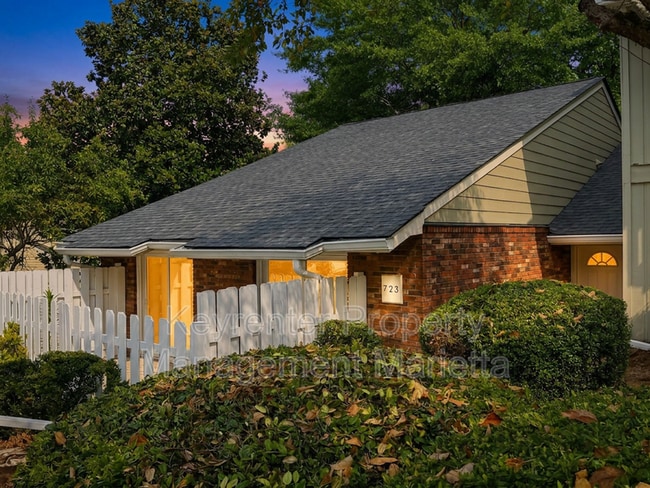 property at 723 Hanover Ln SE