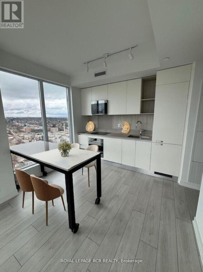 39 Mary St in Barrie, ON - Building Photo - Building Photo