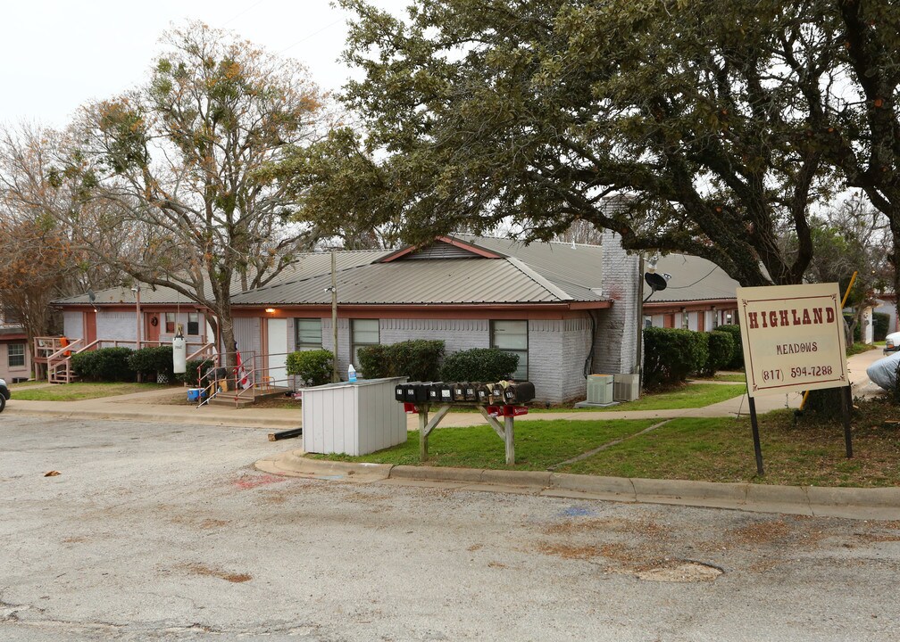 Oakridge Apartments in Weatherford, TX - Foto de edificio
