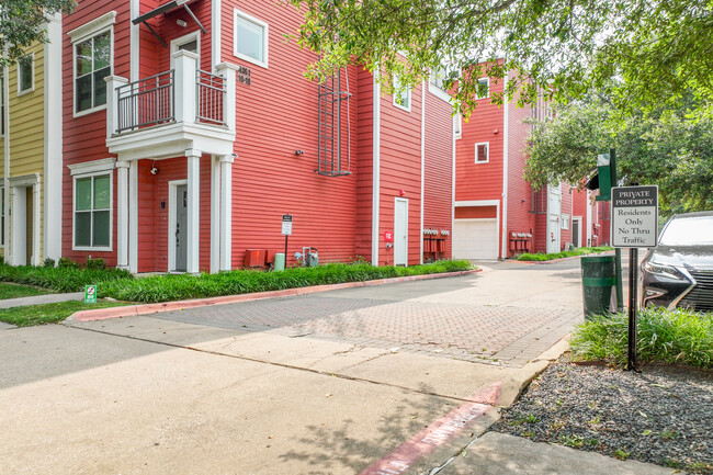 4121 McKinney Ave in Dallas, TX - Foto de edificio - Building Photo