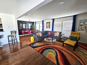 3636 Hopetown Dr in Dallas, TX - Building Photo - Building Photo