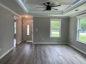 52 Lance Ln in Crawfordville, FL - Building Photo - Building Photo