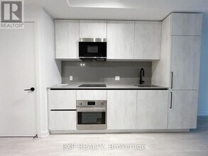 35 Parliament St in Toronto, ON - Building Photo - Building Photo