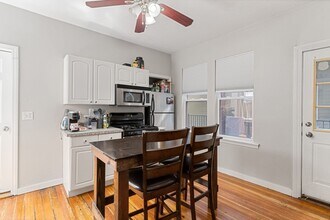 181 W 5th St, Unit 1 in Boston, MA - Building Photo - Building Photo