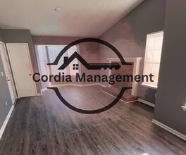 5541 Marbut Forest Way in Lithonia, GA - Building Photo - Building Photo