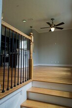 5545 Navarro St in Houston, TX - Foto de edificio - Building Photo