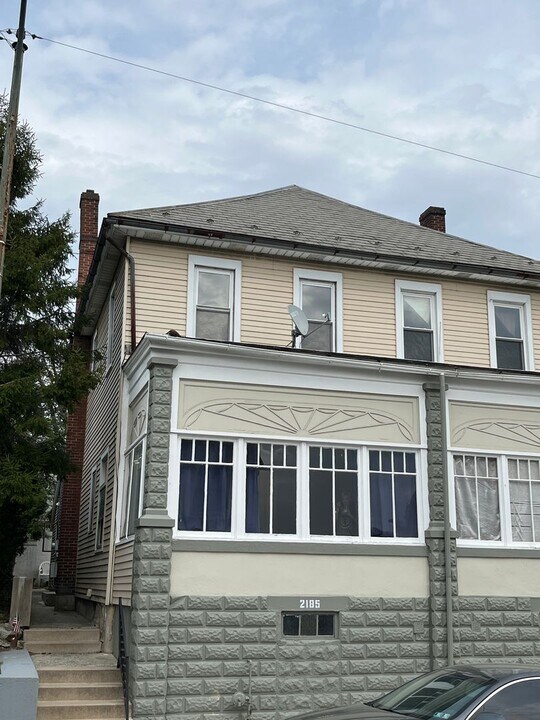 2185 Main St-Unit -Unit 2 in Northampton, PA - Building Photo