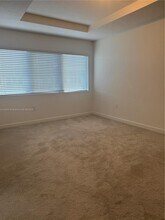 5145 SW 37th St in Pembroke Park, FL - Building Photo - Building Photo