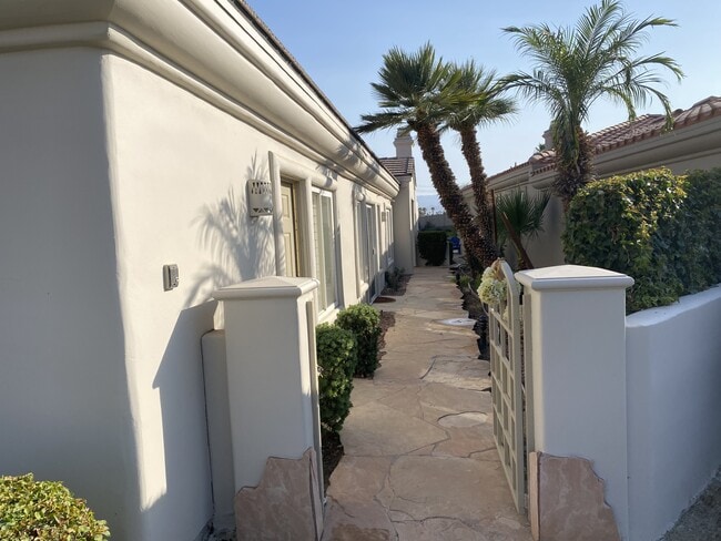 property at 78052 Calle Norte