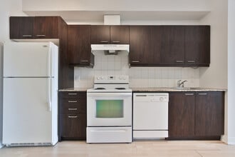 220 Redpath Ave in Toronto, ON - Building Photo - Building Photo