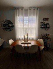 10400 Eastpark Woods Dr in Orlando, FL - Building Photo - Building Photo