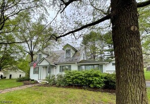 40 Cleveland Rd in Blairstown, NJ - Building Photo