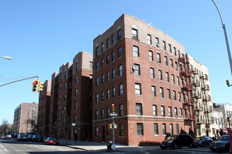 3154 Grand Concourse in Bronx, NY - Building Photo - Building Photo