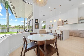 341 Mallard Rd in Weston, FL - Building Photo - Building Photo