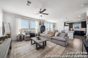 9719 Stillwater Pass in San Antonio, TX - Building Photo - Building Photo